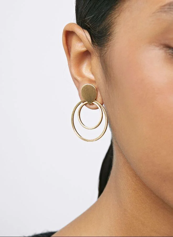 بارفوا الأقراط الذهبية