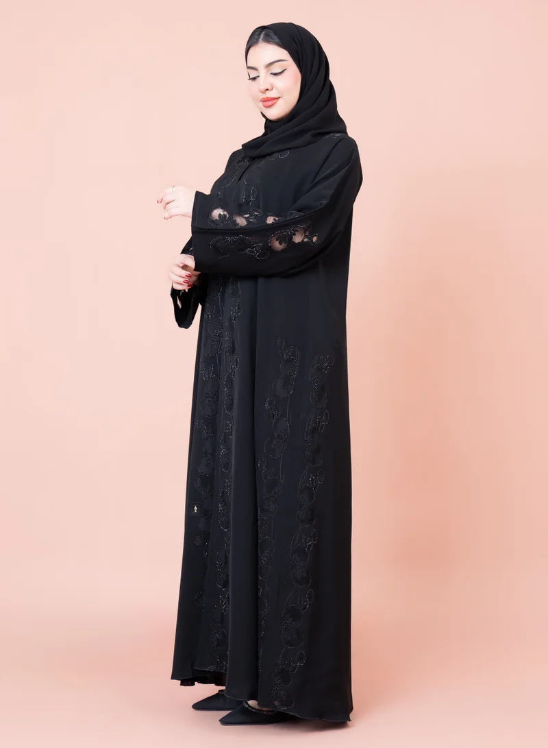 اكسا عباية زهور مطرزة AIK056 اسود