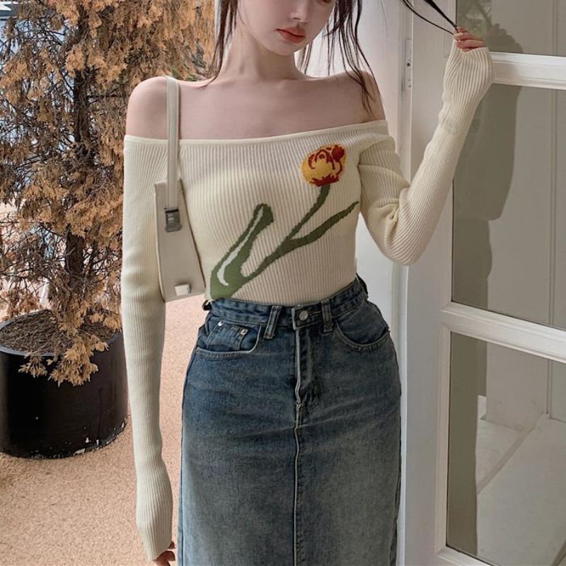 2024 Autumn and Winter Womens Wear Spice Girls Big Round Neck off-shoulder Knitted Sweater Flower Slim-fit Knitted Long-sleeved Top Womens Wear White YY98116/B146  - Image 3