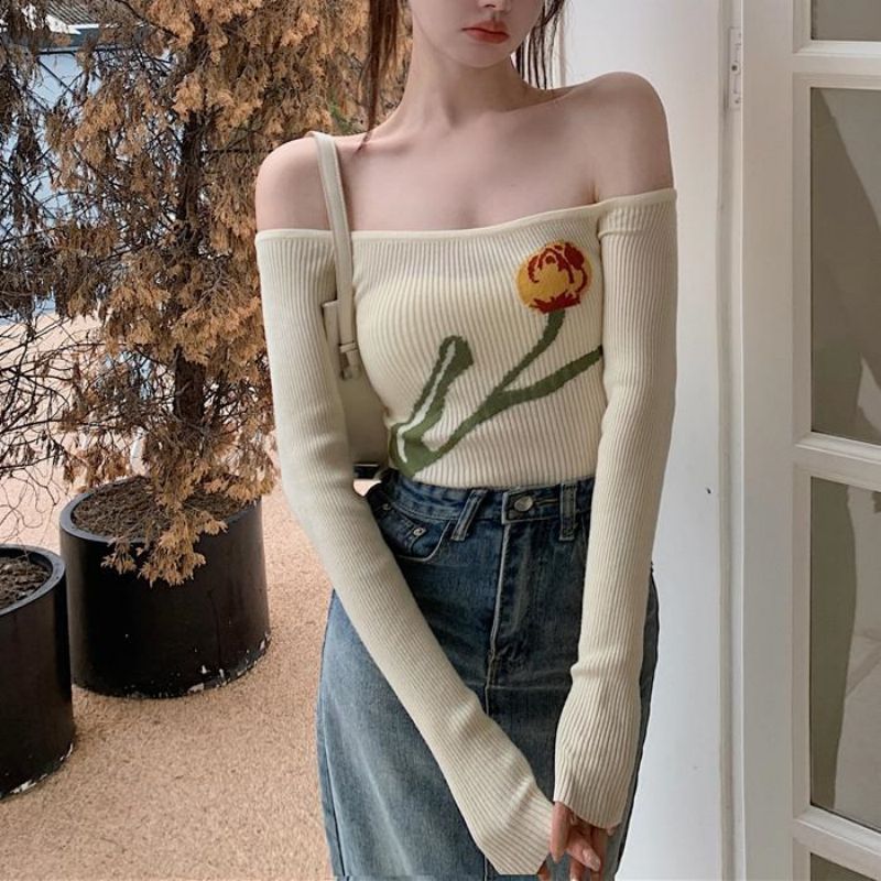 2024 Autumn and Winter Womens Wear Spice Girls Big Round Neck off-shoulder Knitted Sweater Flower Slim-fit Knitted Long-sleeved Top Womens Wear White YY98116/B146  - Image 2