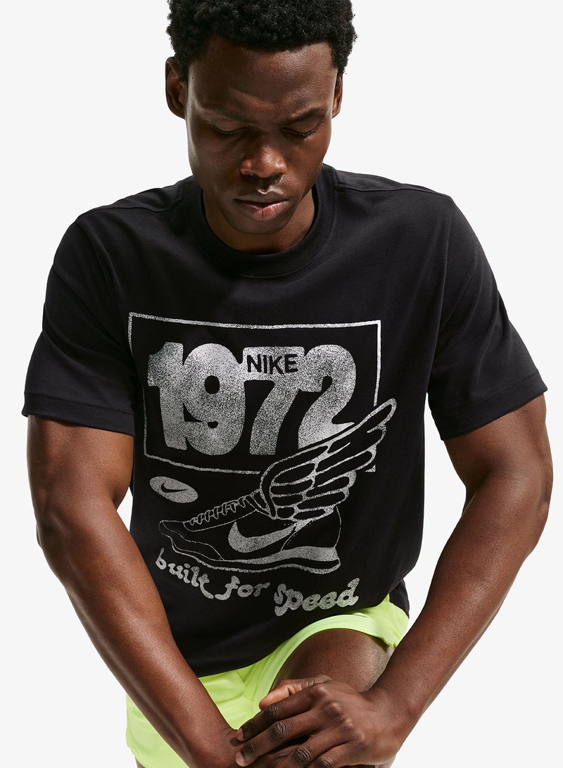 Nike Dri-Fit Run Dna T-Shirt - Image 4