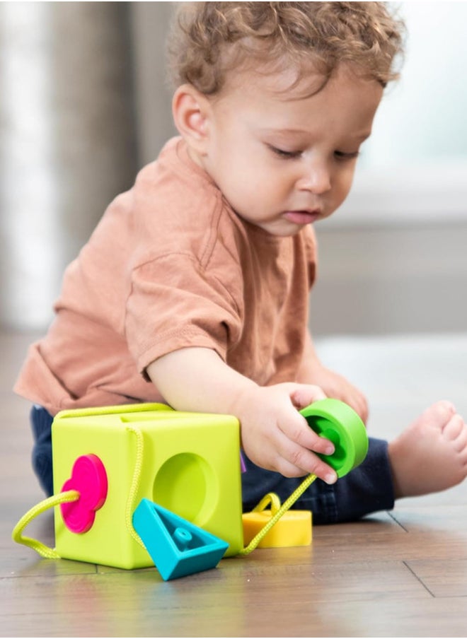 Fat Brain Toys - Oombee Cube Sorter - Multicolour - Image 1