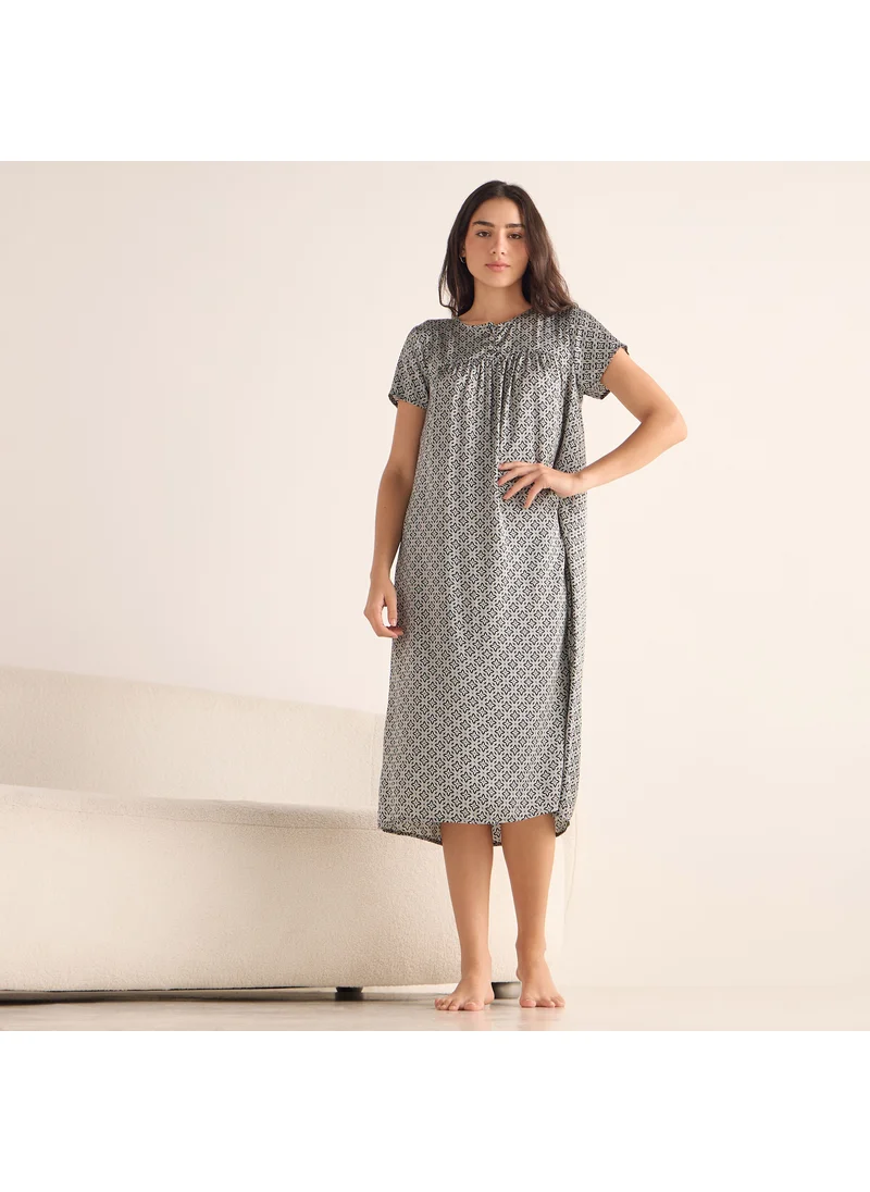 سبلاش فيڤ All-Over Print Night Dress with Round Neck and Short Sleeves