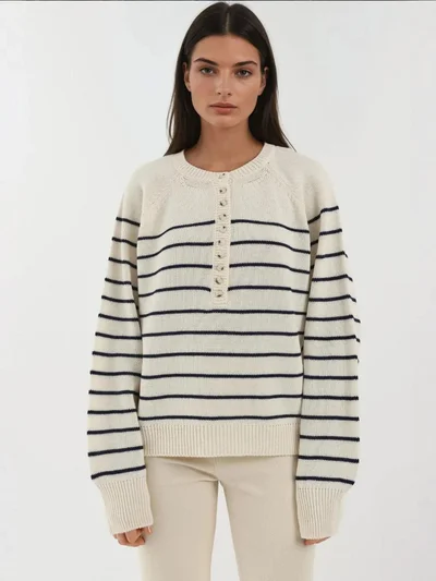 هيكاب كنزة فضفاضة مخططة بتفاصيل أزرار