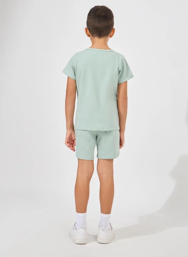 ستايلي Color Block Printed T-Shirt & Shorts Set