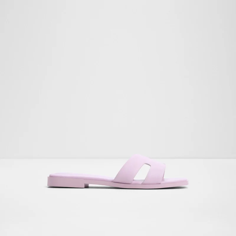 ITSANDAL Textured Flat Sandals