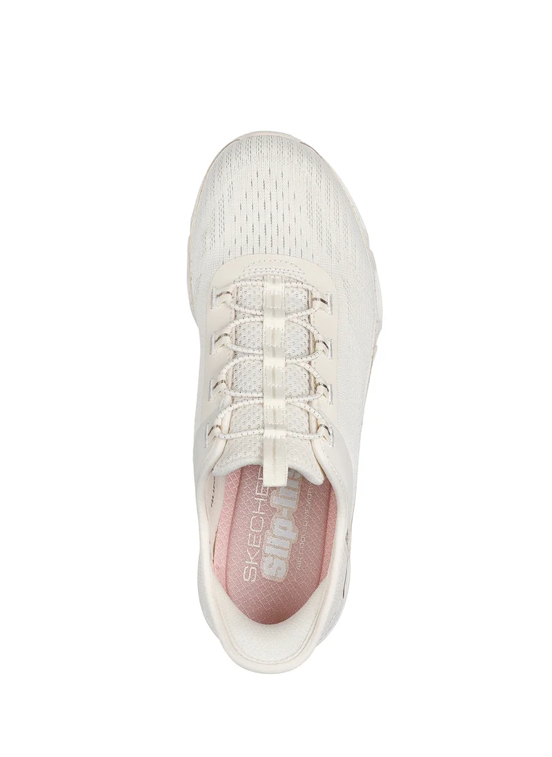 SKECHERS Glide-Step Gratify