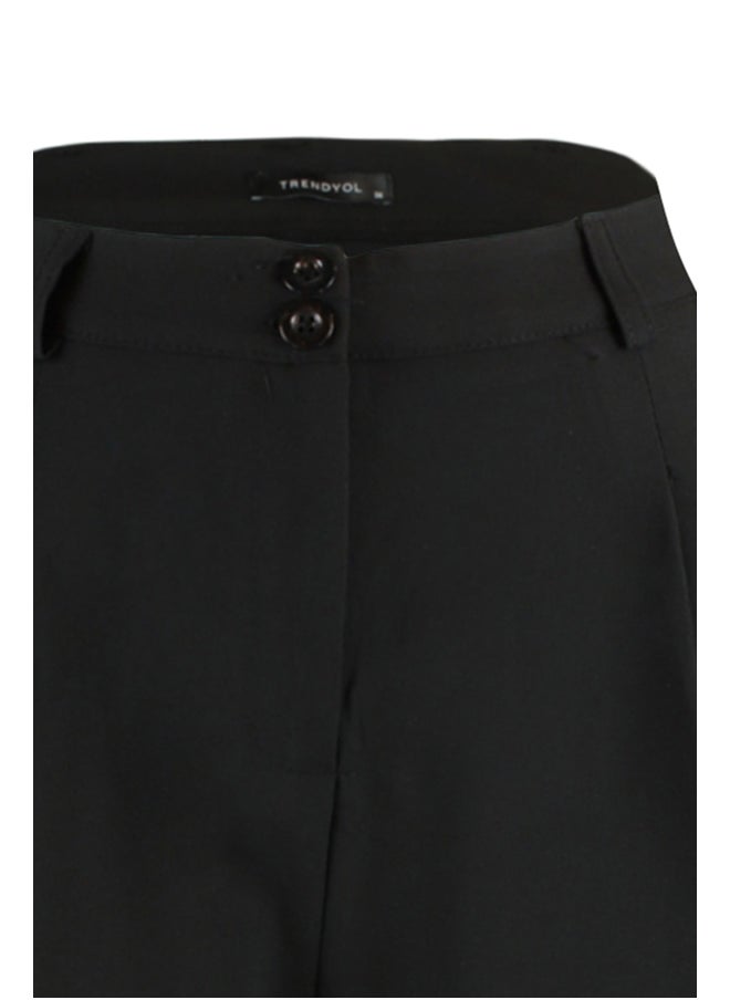 trendyol - Black Pleated Regular Fit Woven Shorts TWOSS21SR0478 - Image 1