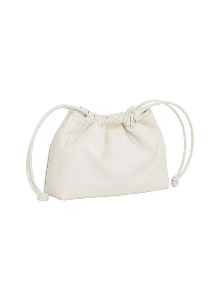 كالفن كلاين جينز Drawstring Crossbody