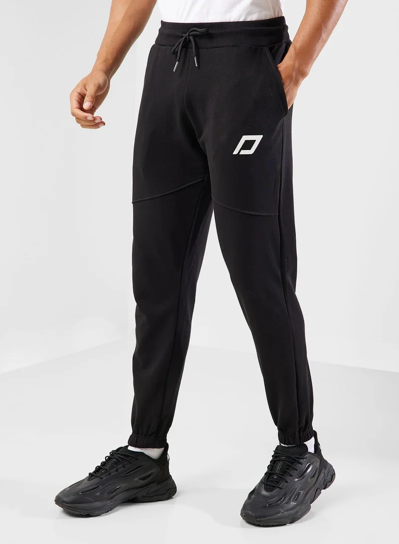FRWD Logo Jogger