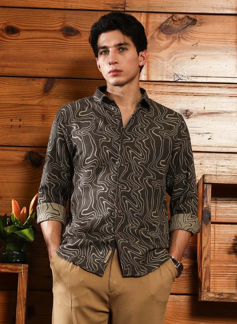 Campus Sutra Campus Sutra Men's Midnight Black & Khaki Beige Constract-Fluid Jacquard Shirt | Spread Collar , Long  Cuffed Sleeves , Button Closure | Abstract Jacquard | Cotton-Blend Shirt For Casual Wear