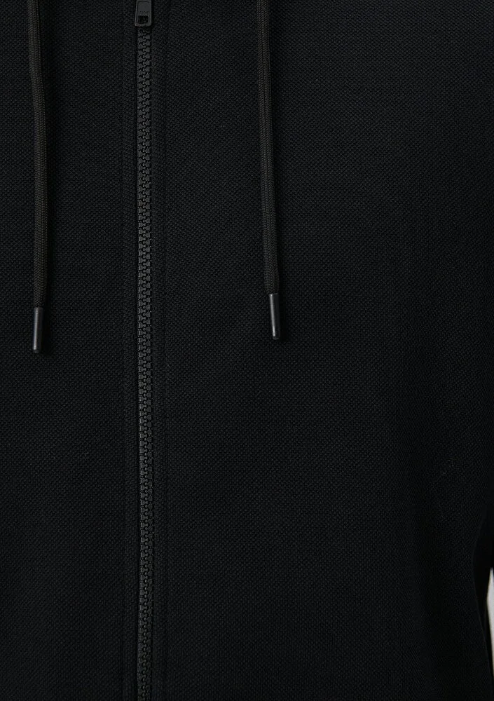 MAVI Blue Men's Zippered Black Sweatshirt 0S10013-900
