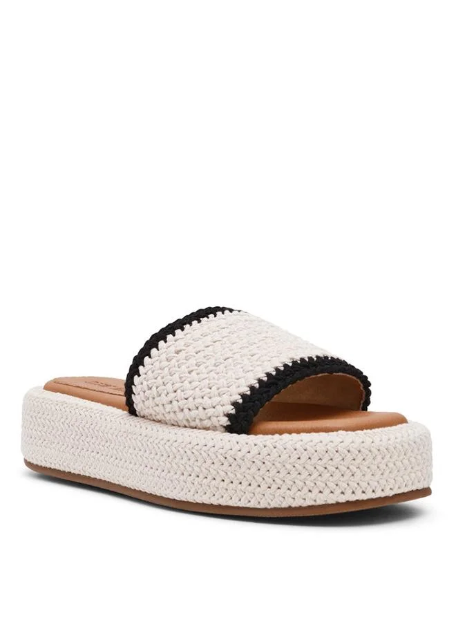 ستيف مادن Beachy-W Cream Women's Flats