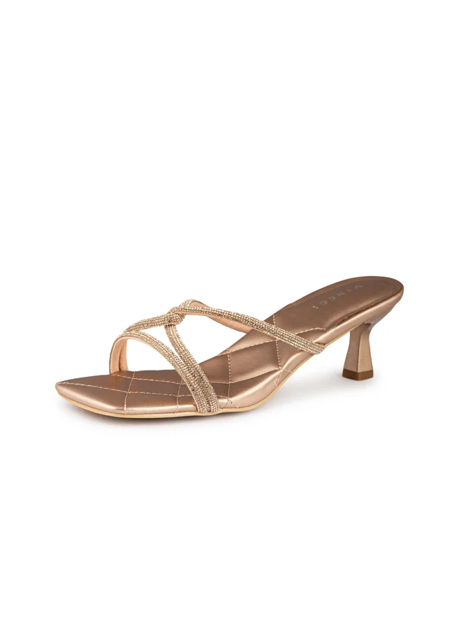 فينتشي صنادل نسائية متعددة الأحزمة بكعب متوسط