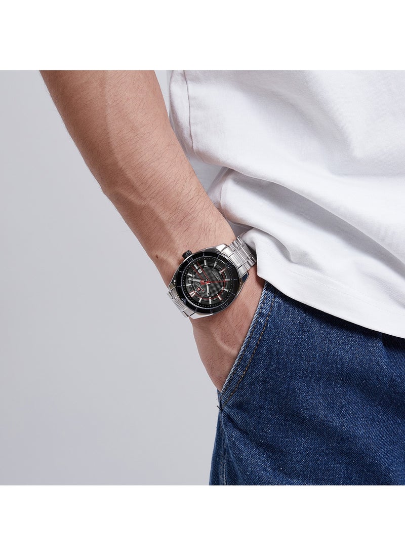 NAVIFORCE Men's Stainless Steel Watch Black Dial Silver Bracelet Water Resistant  - Image 4