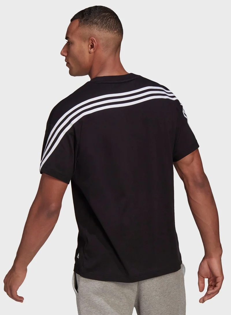 adidas تيشيرت بخطوط الماركة