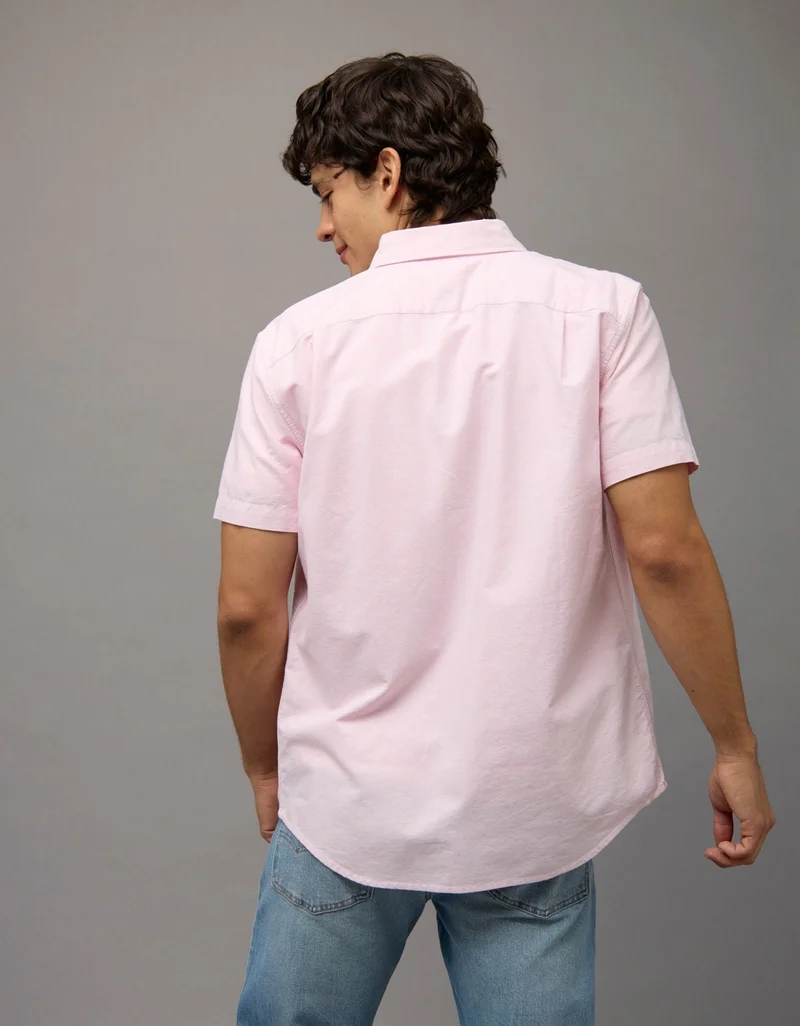 امريكان ايجل قميص بقصّة كلاسيكية وبأزرار وأكمام قصيرة