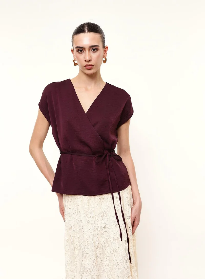 دينيس لينغو Wine Satin Solid Print Blouse Regular Fit Tops For Women