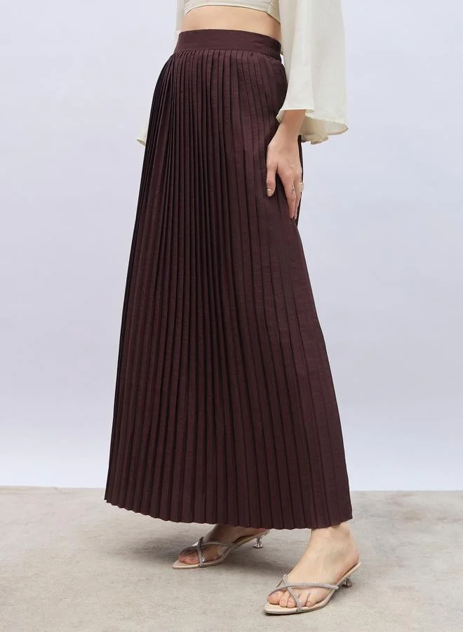 Styli Styli Pleated Flared Maxi Skirt