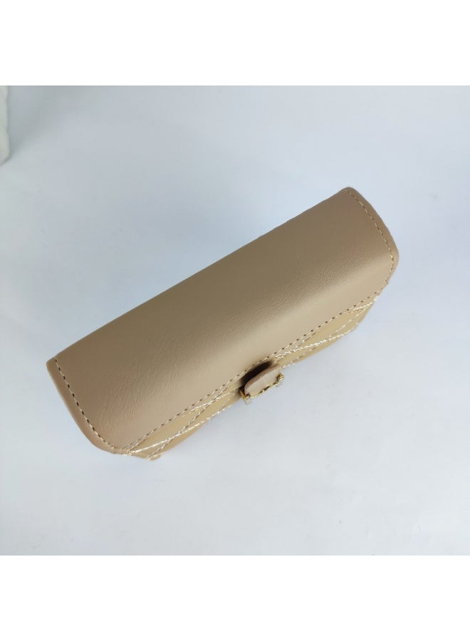 محفظة جلد نسائية فاخرة مقسمة من الداخل لتنظيم جميع أغراضك - Image 3