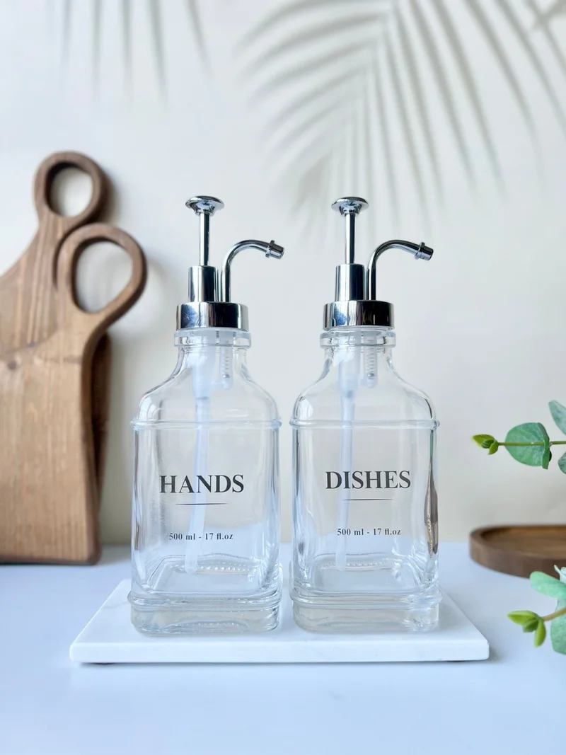 موتوجو Silver Cap Crystal Glass Bottle Set (Marble Base, 4 Water Resistant Labels - Dishes, Hands, Soap, Lotion)