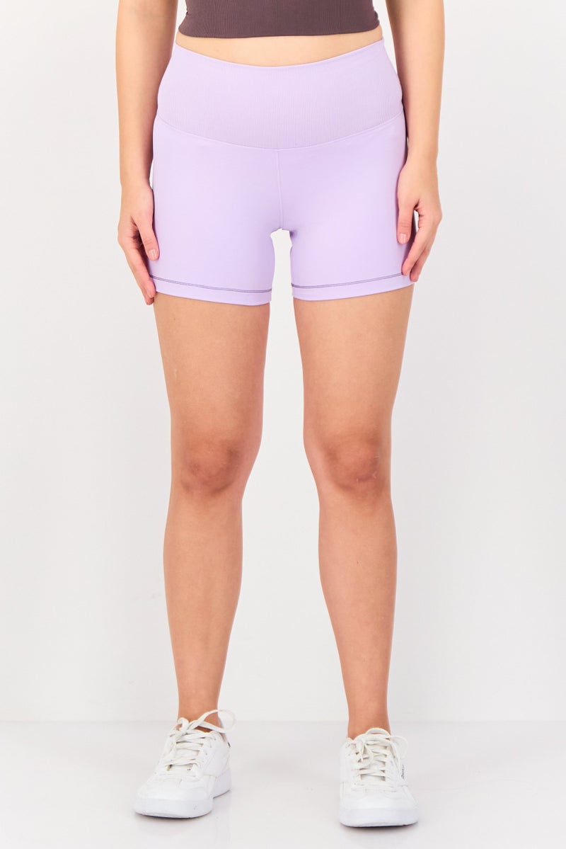 Nike شورتات رياضية نسائية بشعار العلامة التجارية، لافندر - Image 1