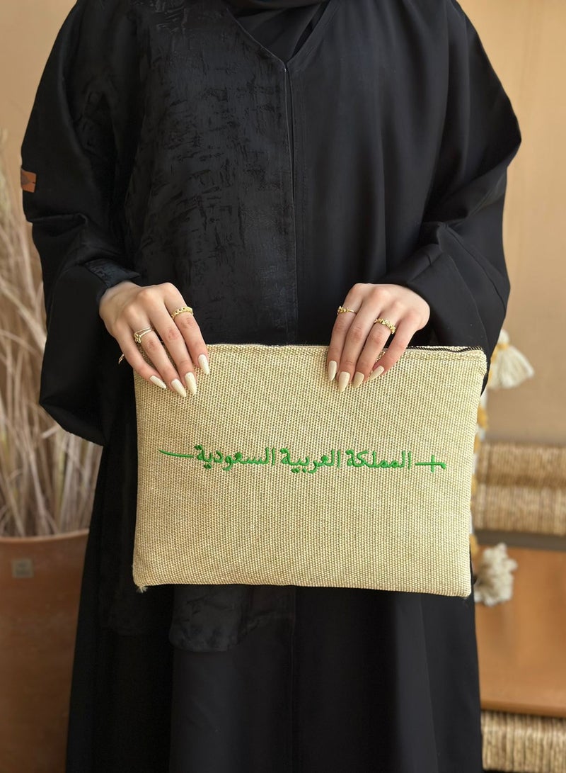 The Kingdom of Saudi Arabia pouch is suitable for iPad and books with an exclusive and luxurious design - Image 2
