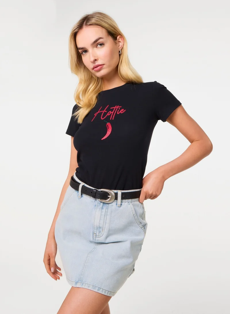 بينك فانيلا Hottie Chilli T-Shirt