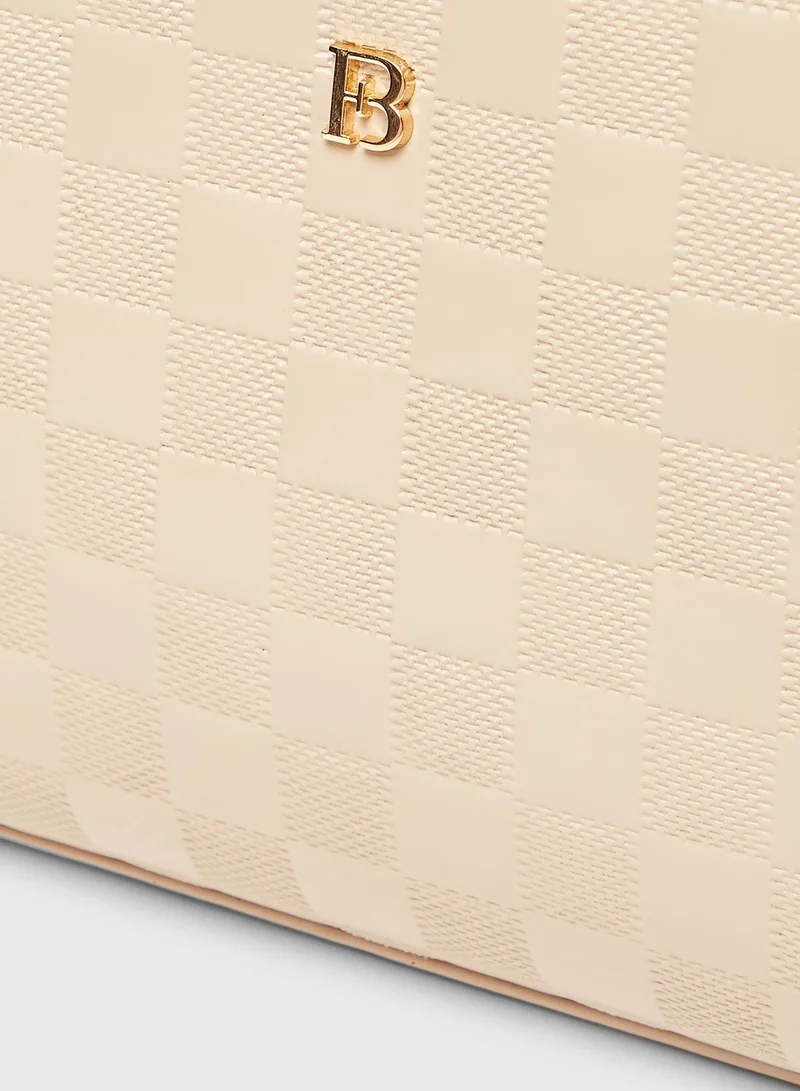 shoexpress Zip Closure Cross Body