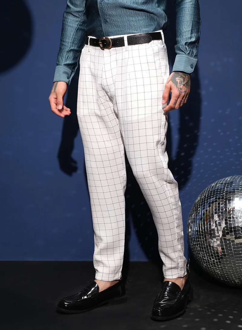 Campus Sutra Men's Cream White Graph Tailored Trousers For Casual Wear | Mid-Rise | Regular Fit | Button Closure | Trousers Crafted With Comfort Fit For Everyday Wear