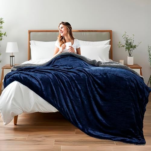 CHANDRAVATI Premium Polyester Micromink Summer Ac/Mild Winter/Heavy Winter Sherpa Blanket Super Soft Flannel Solid/Plain || 200 TC || (Navy Blue, Double) - Image 4
