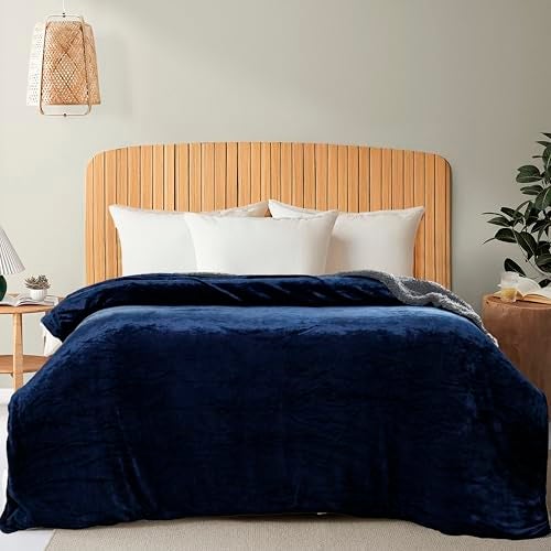 CHANDRAVATI Premium Polyester Micromink Summer Ac/Mild Winter/Heavy Winter Sherpa Blanket Super Soft Flannel Solid/Plain || 200 TC || (Navy Blue, Double) - Image 2