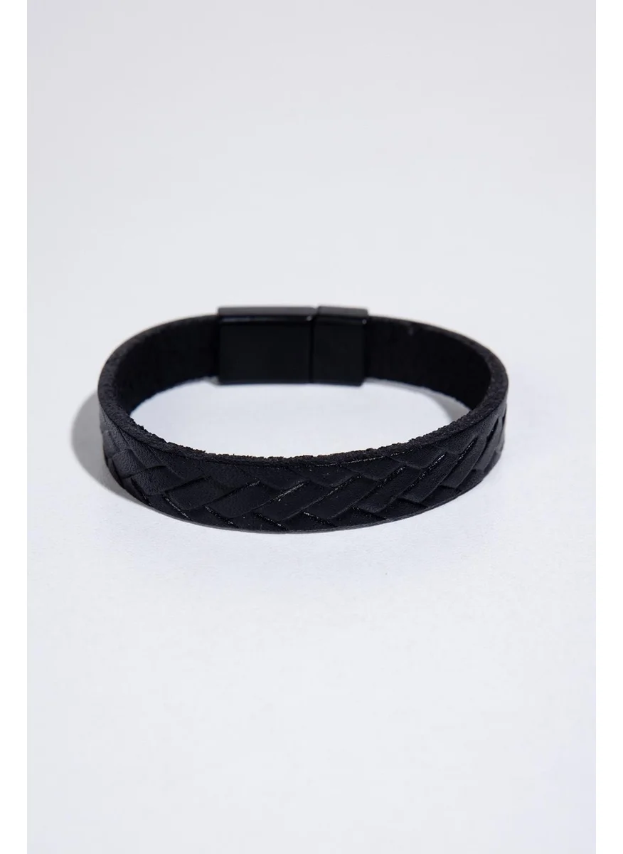 Tudors Men's Black Leather Bracelet