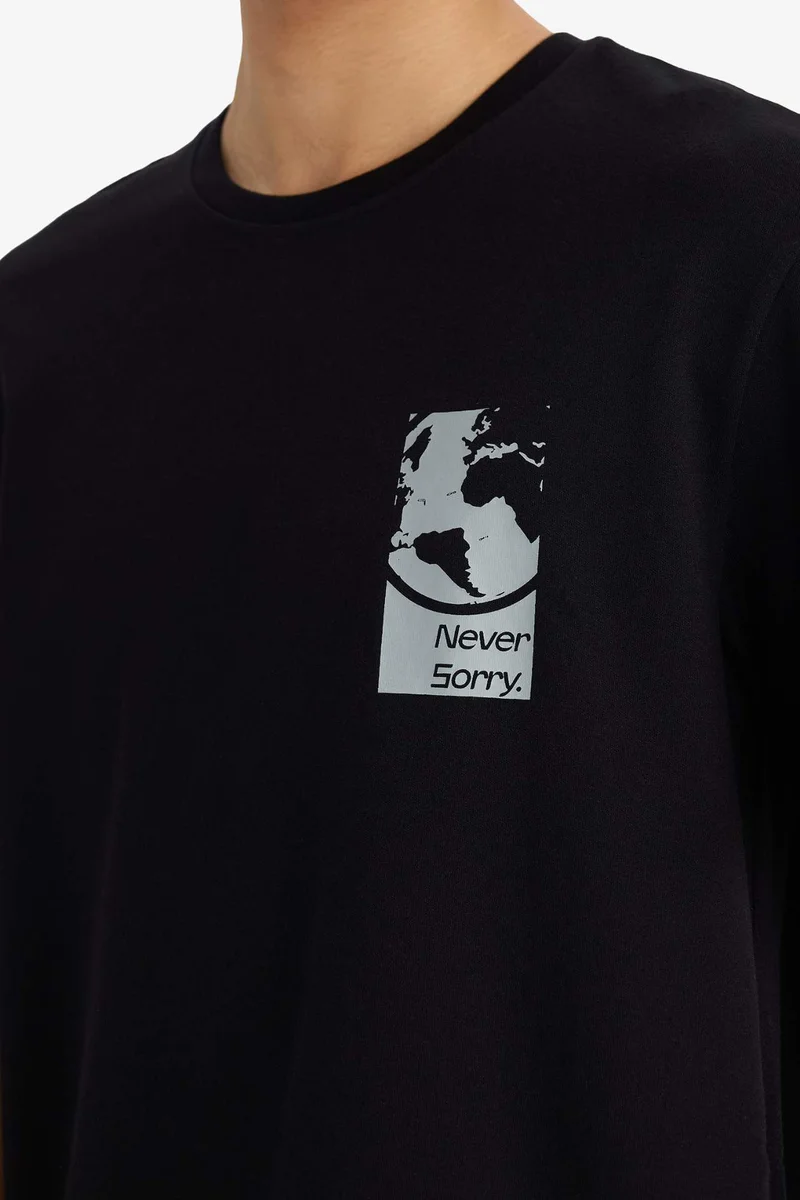 Defacto  Breathable Fabric Printed T-Shirt for Men | Best Price UAE