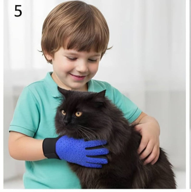 Cat and Dog Hair Detangling and Massage Glove - For gentle grooming and removal of loose hair. - Image 3
