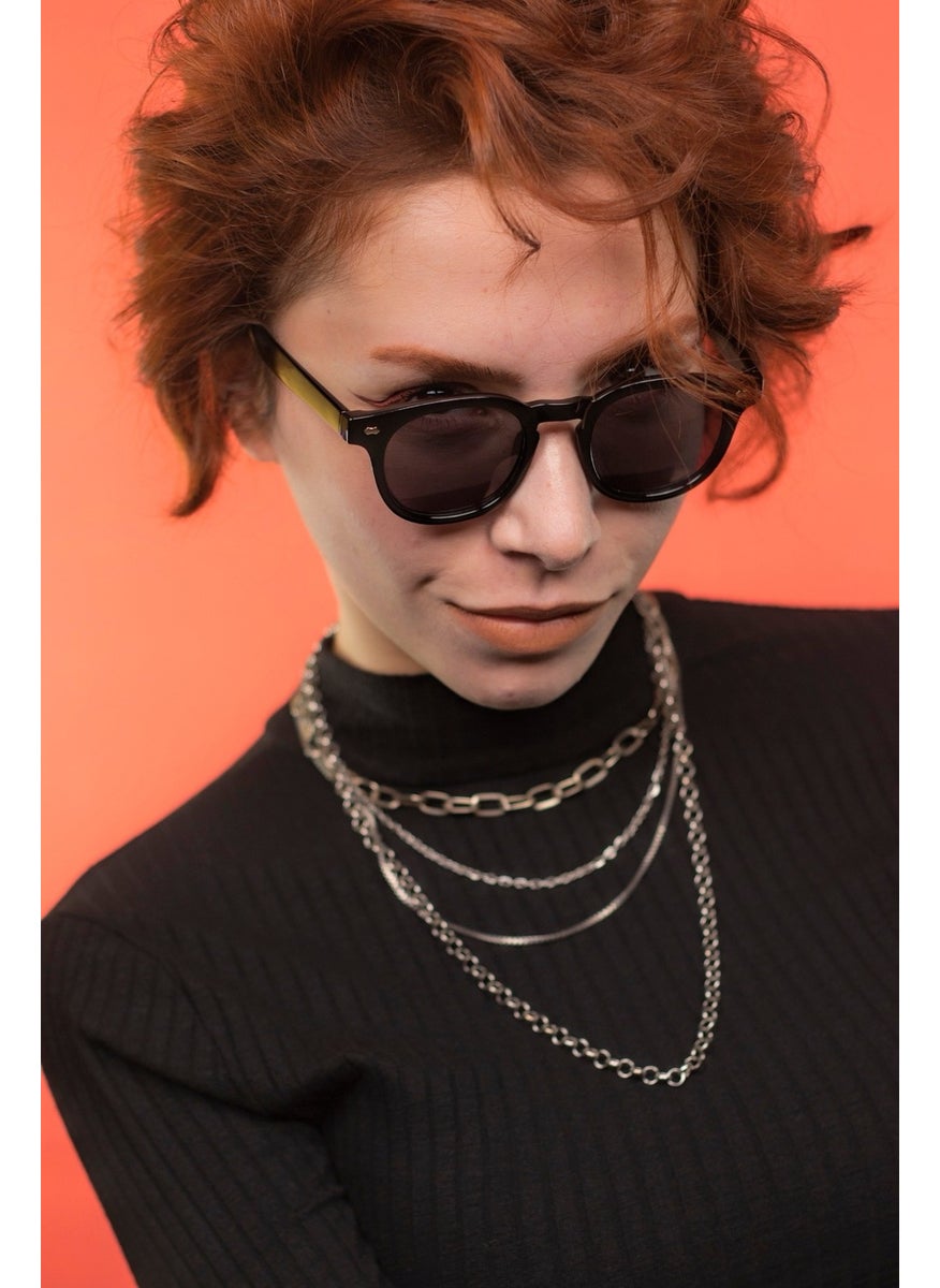 Focus On Victor Black Smoked Sunglasses  - Image 4