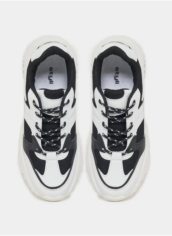 ستايلي Mono Lace Up Chunky Sneakers