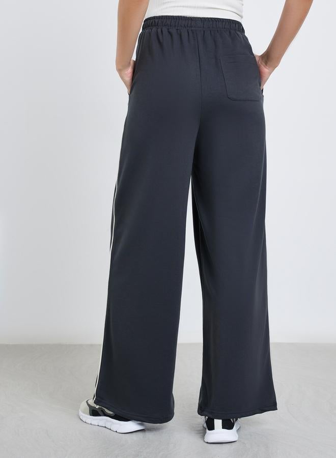 Styli Women Charcoal Wide Leg Joggers with Contrast Piping Detail - Image 5