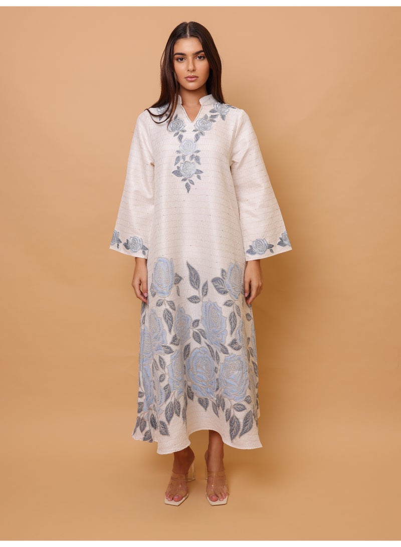 اكسا جلابية بتصميم جميل وطبعات زهور كبيرة IK6023 ازرق - Image 5