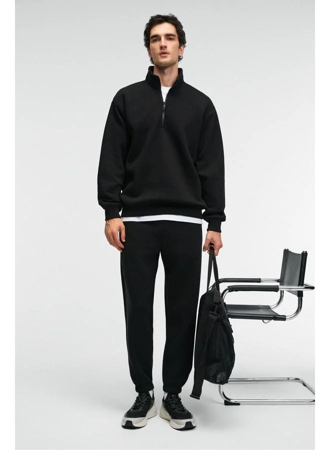 GRIMELANGE ANSEL Men's Elastic Narrow-Leg Three-Pocket Super-Soft Organic Cotton Black Sweatpants.