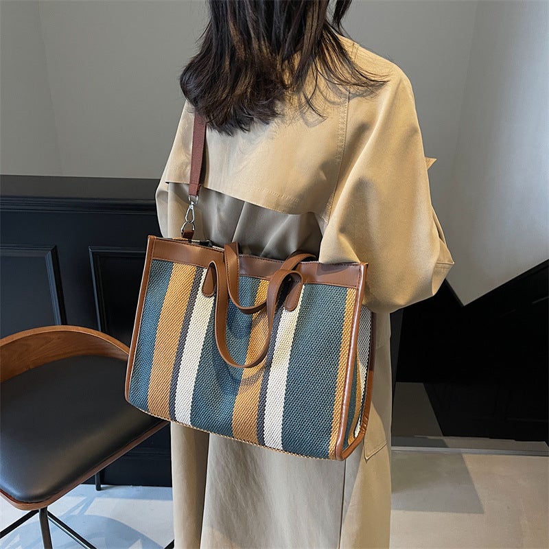Bag Women'S Large Capacity This Year'S Popular Fashionable Simple Trendy Shoulder Canvas Class Commuter Tote Bag - Image 4