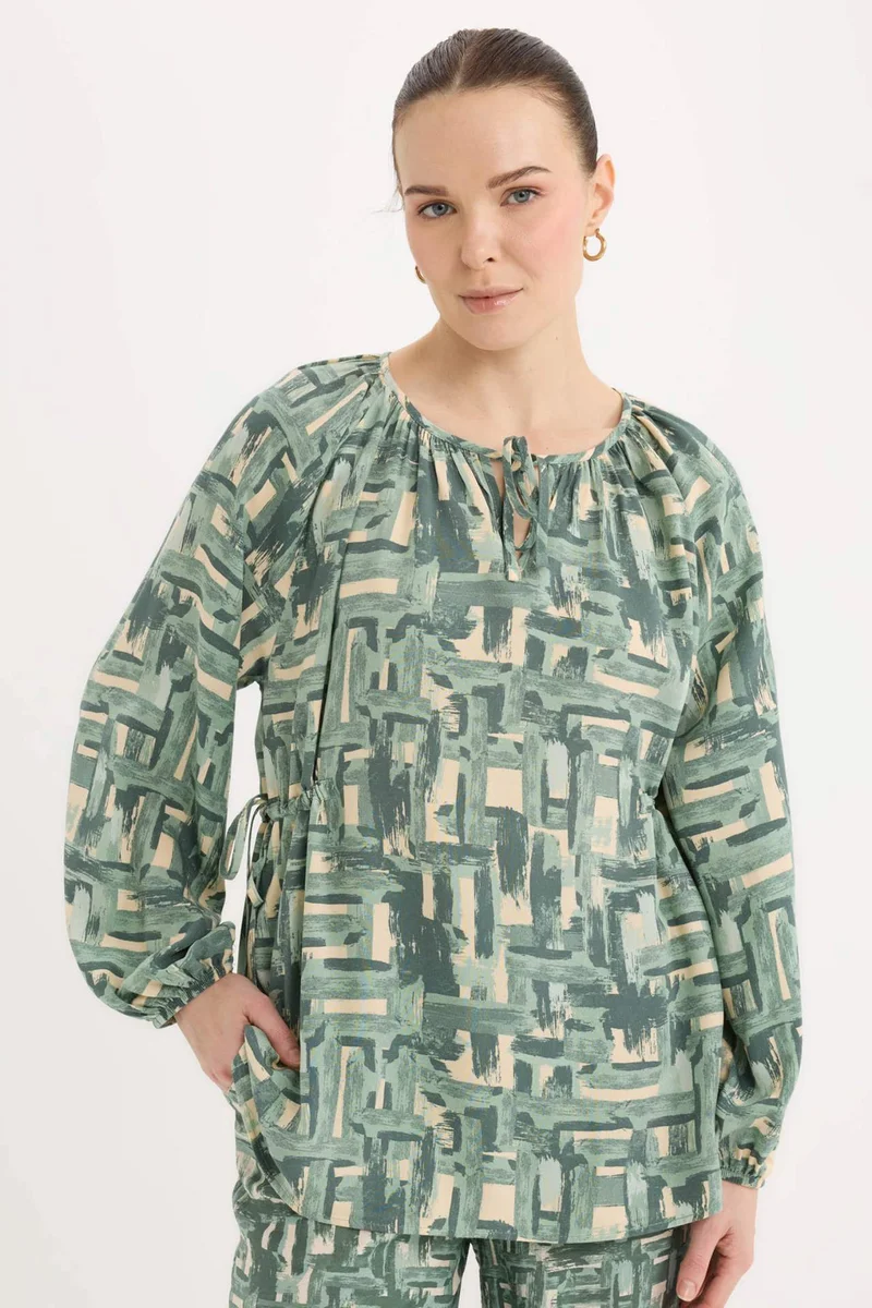 ديفاكتو Regular Fit Crew Neck Long Sleeve Blouse