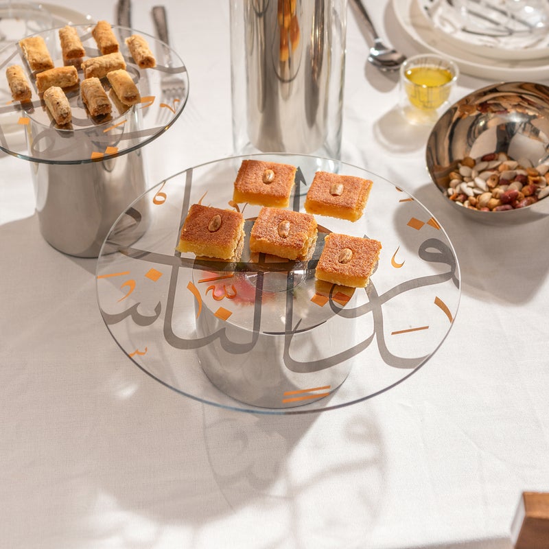 لا ميسا حامل كيك زجاج من مجموعة أُلْفَة باللون الذهبي والفضي بقاعدة فضية 72*40*39 سم - Image 4
