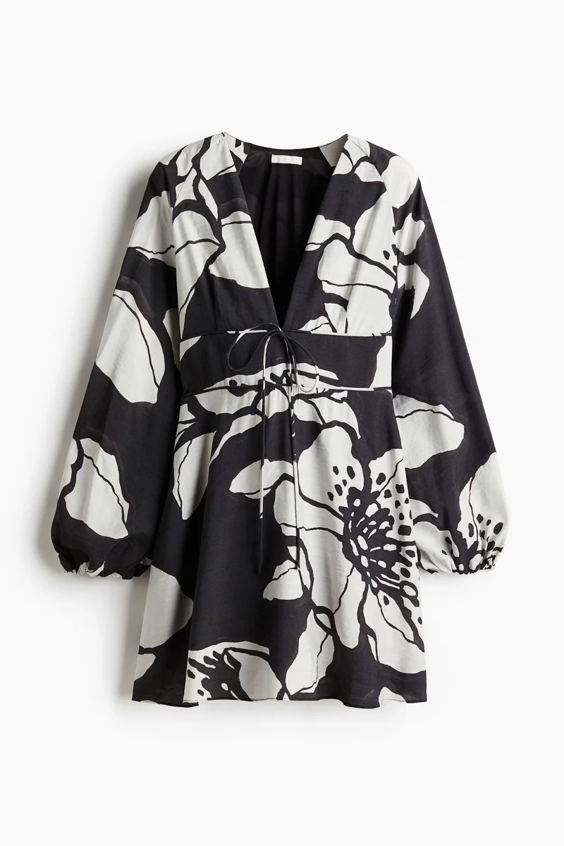 اتش اند ام فستان بقبّة V