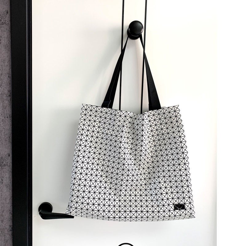 Original Autumn New Geometric Tote Bag Silicone Rhombic Large Capacity Shopping Bag Shoulder Handbag Women'S Travel Bag - Image 1