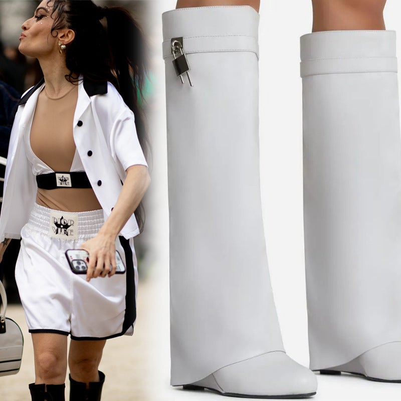 Retro Large Tube Pointed Toe High Heel Metal Lock Wedge Pants Boots Export Large Size Sleeve Catwalk High Boots - Image 4