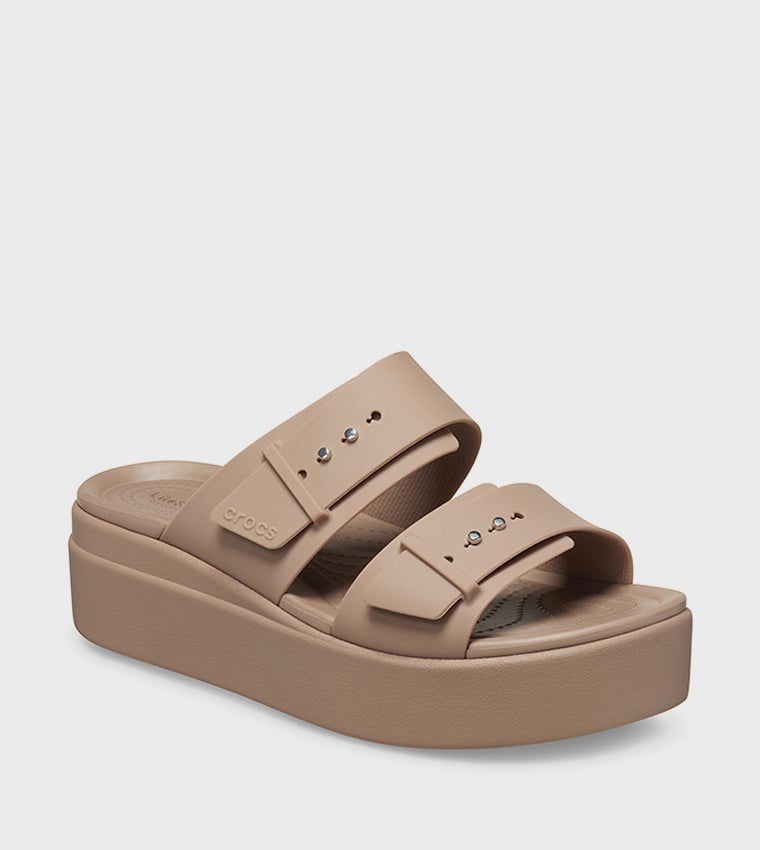 كروكس صندل نسائي ويدج منخفض بروكلين - Image 5