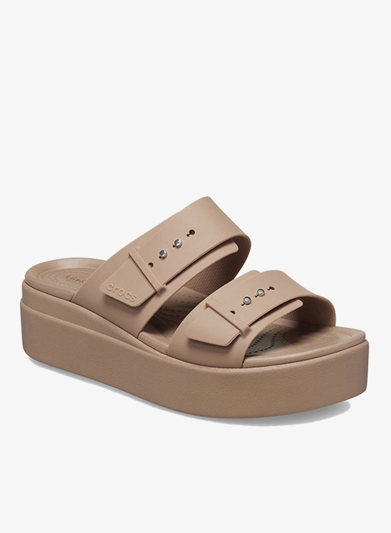 كروكس صندل نسائي ويدج منخفض بروكلين - Image 4