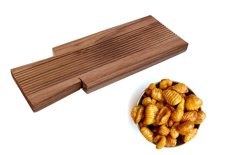 Ervio Ervio Wooden Gavvalu Sweet and Gujiya Maker Board Gavvalu Peeta Chekka Pasta Maker Sweet Shells Maker Mould for Kajjikayalu Gughara Karanji Maker Handicrafts Kitchen Tool  - Image 3