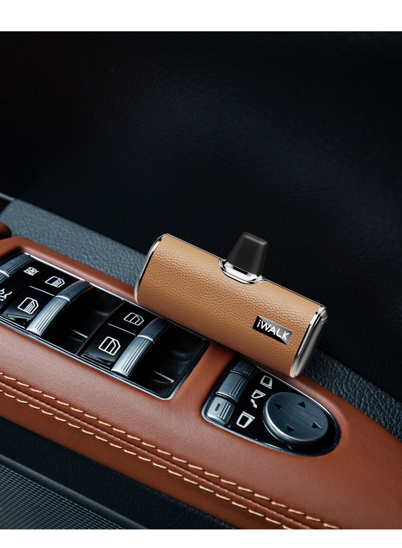 آيووك بنك الطاقة المحمول الصغير iWALK بنك طاقة صغير محمول بسعة 4500 مللي أمبير في الساعة، جلد من النوع الخفيف - بني - Image 5